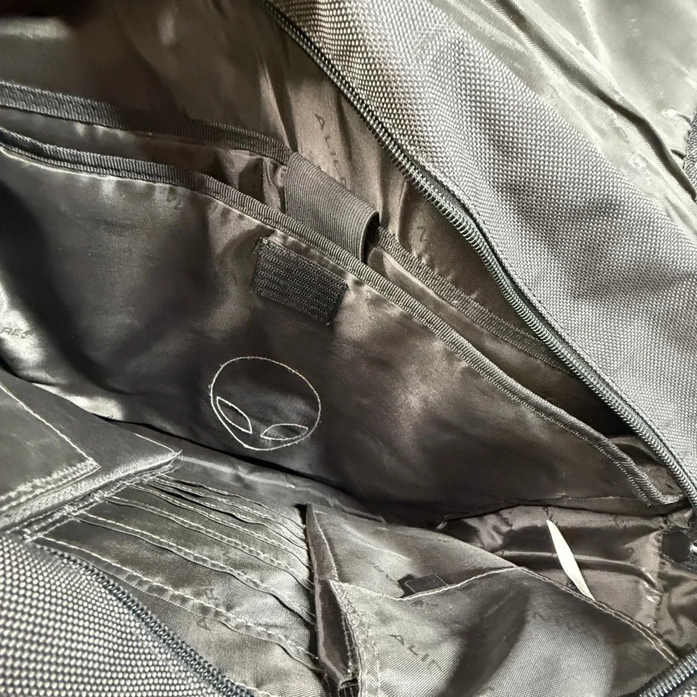 Alienware Odyssey Laptop Messenger Bag Unisex 17